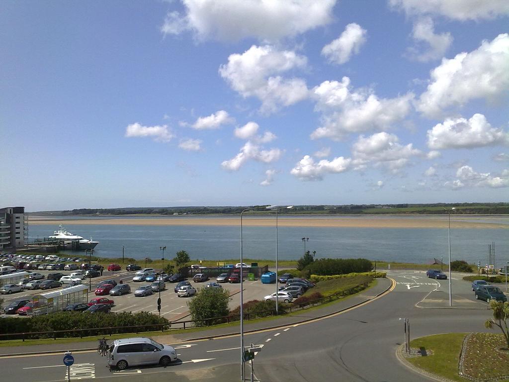 Menai Bank Hotel Caernarfon Chambre photo