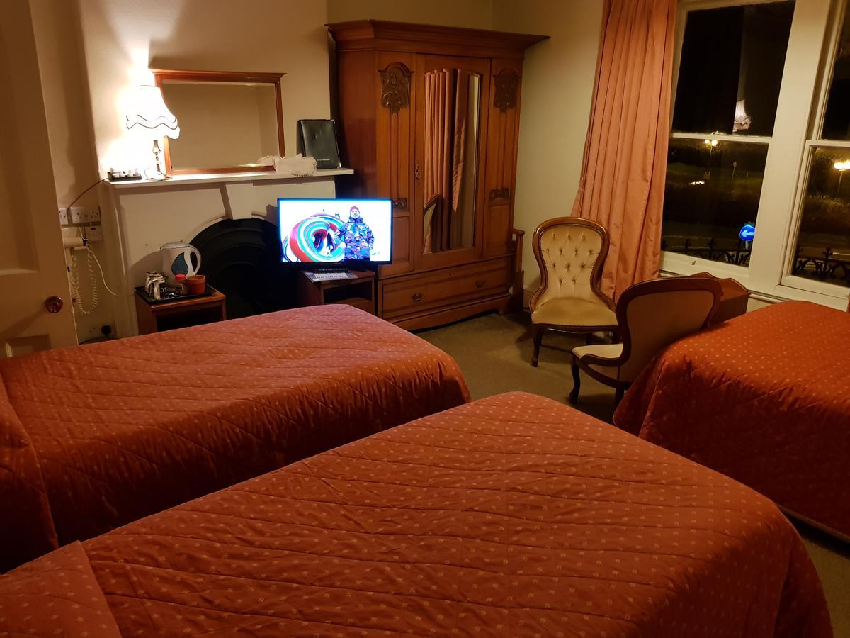 Menai Bank Hotel Caernarfon Extérieur photo